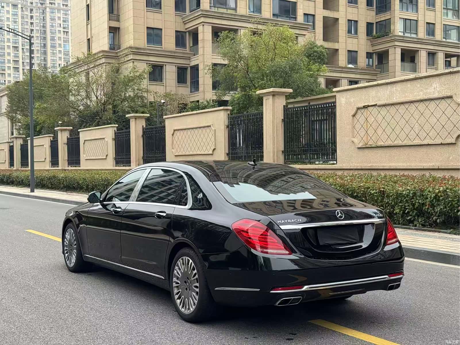 Maybach S-Class, 2017 все фото