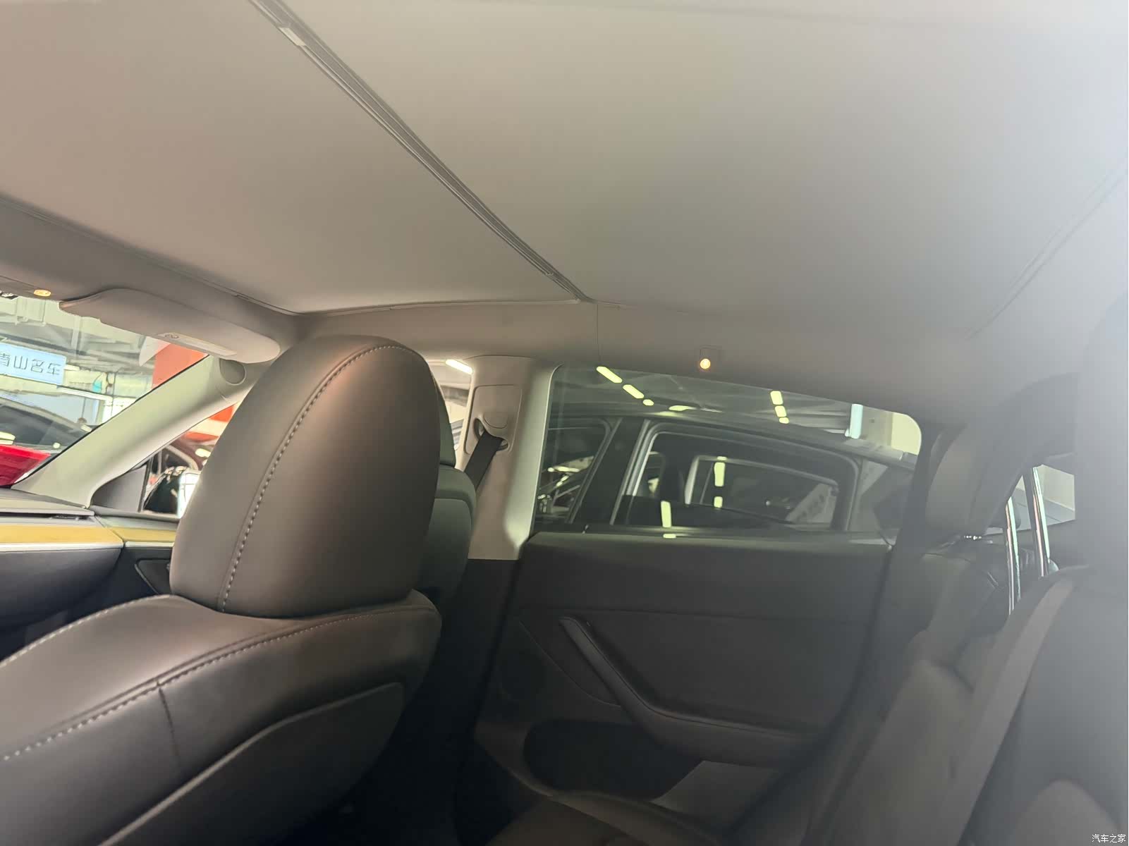 Tesla Model Y, 2023 14