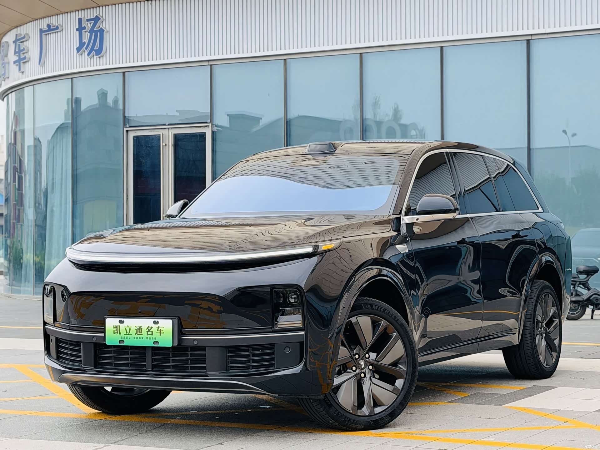 Li Auto L8, 2025 1