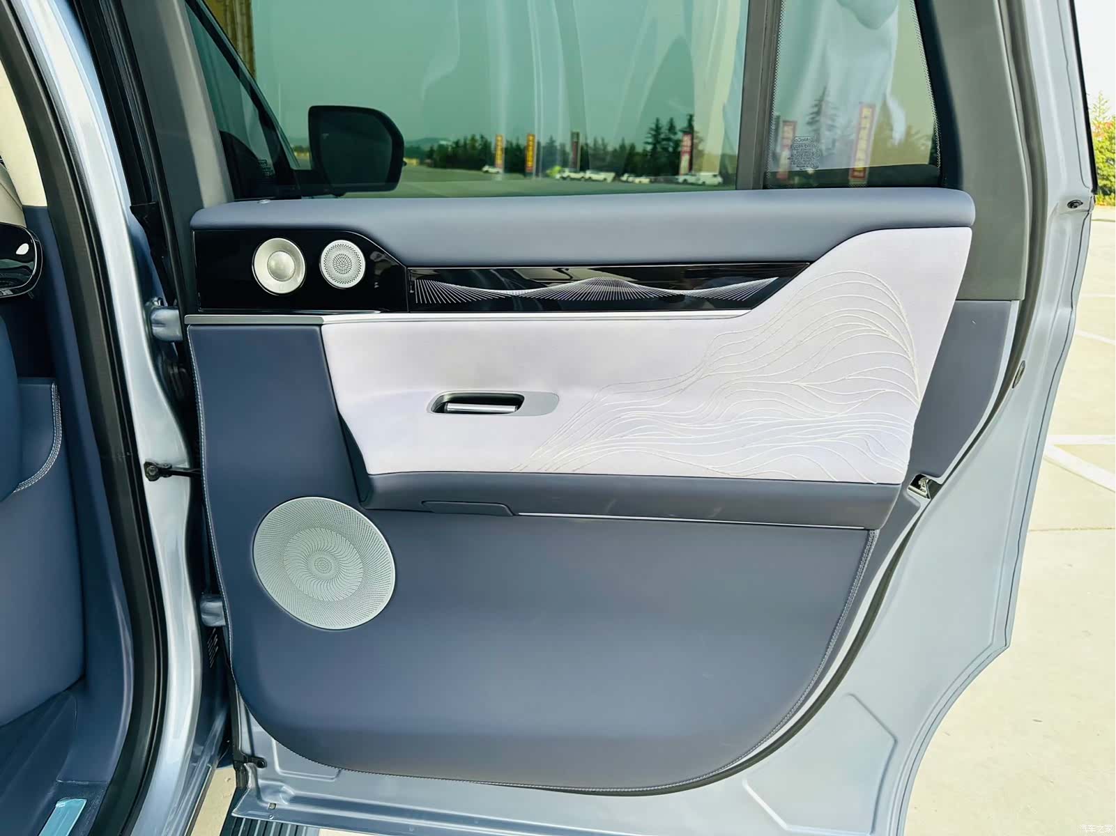 Lincoln Navigator, 2023 18