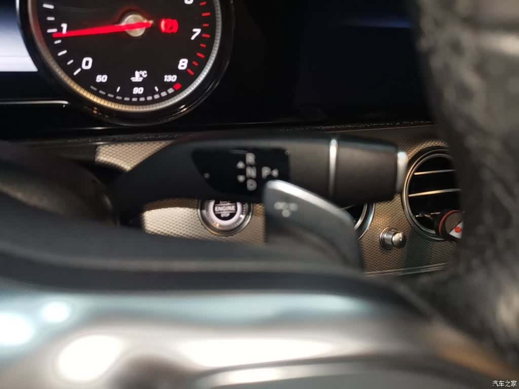 Mercedes-Benz E-Class, 2019 14
