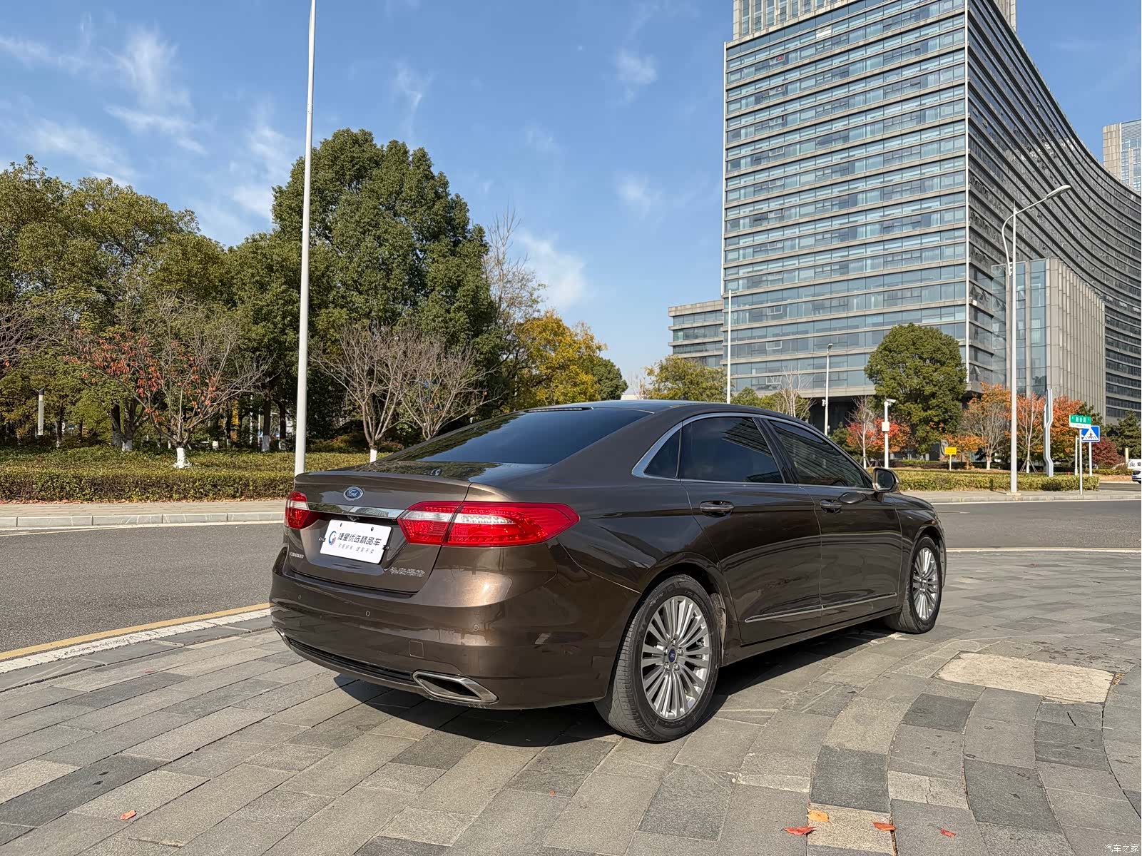 Ford Taurus, 2016 все фото