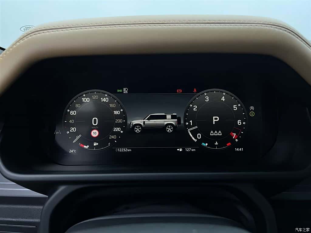 Land Rover Defender, 2025 13