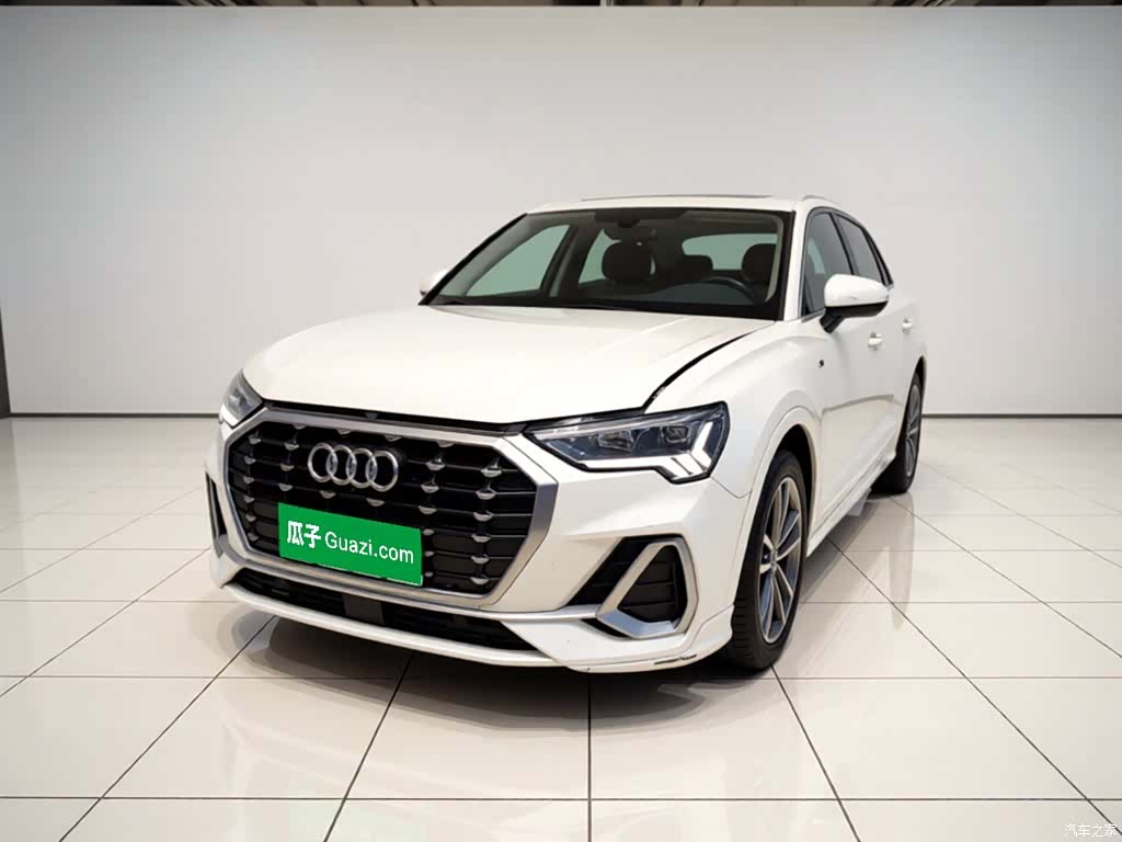 Audi Q3, 2022 1