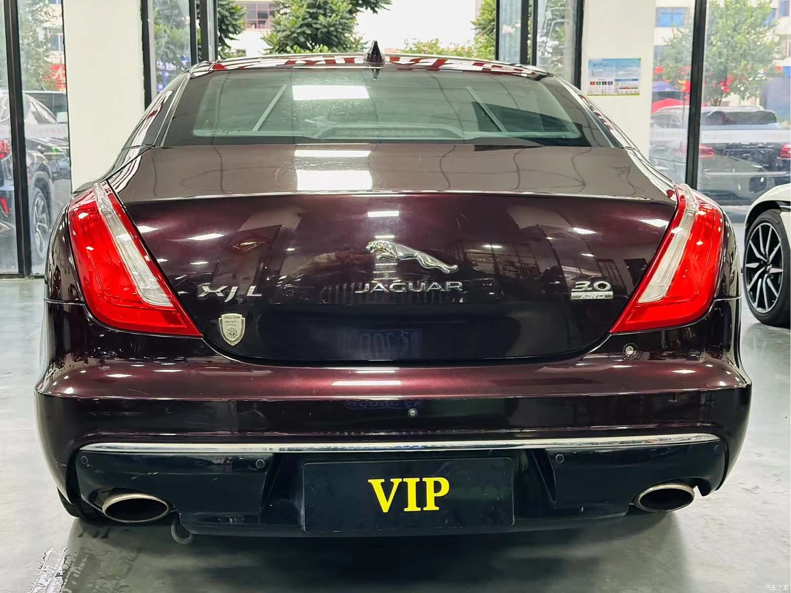 Jaguar XJ, 2017 6