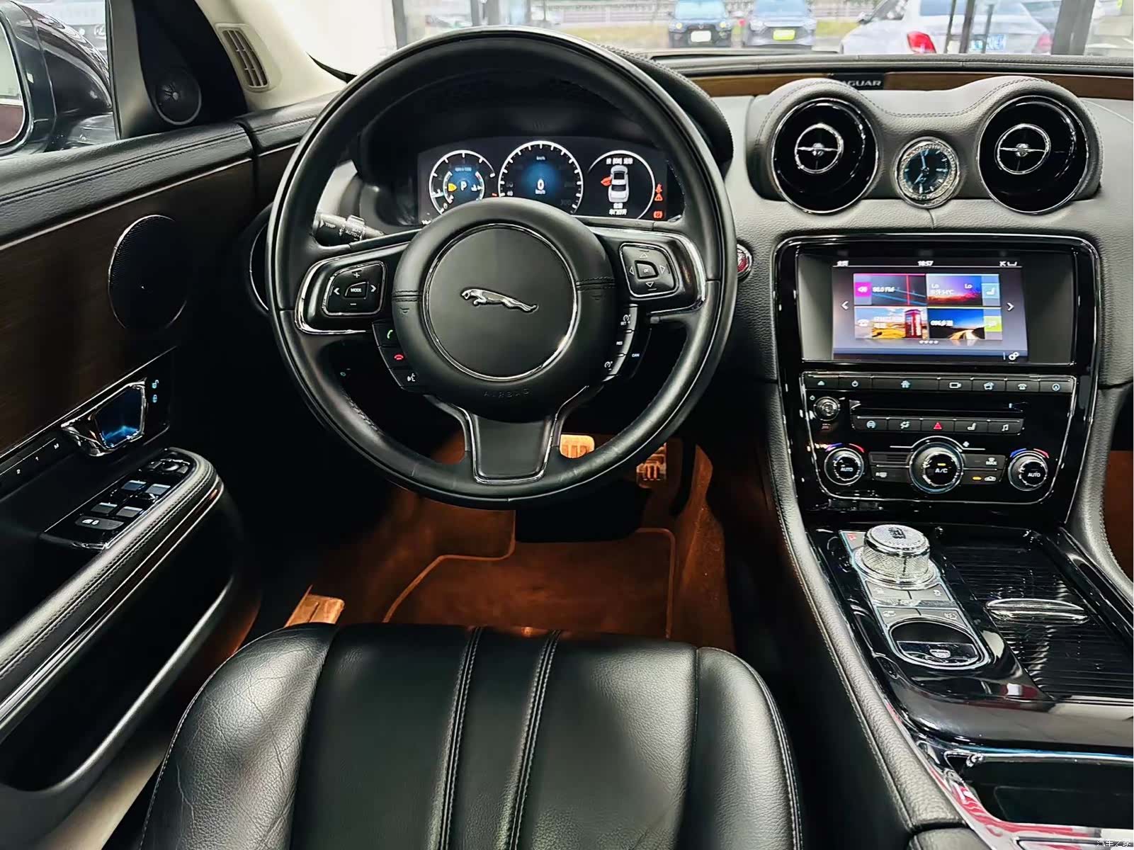 Jaguar XJ, 2017 14