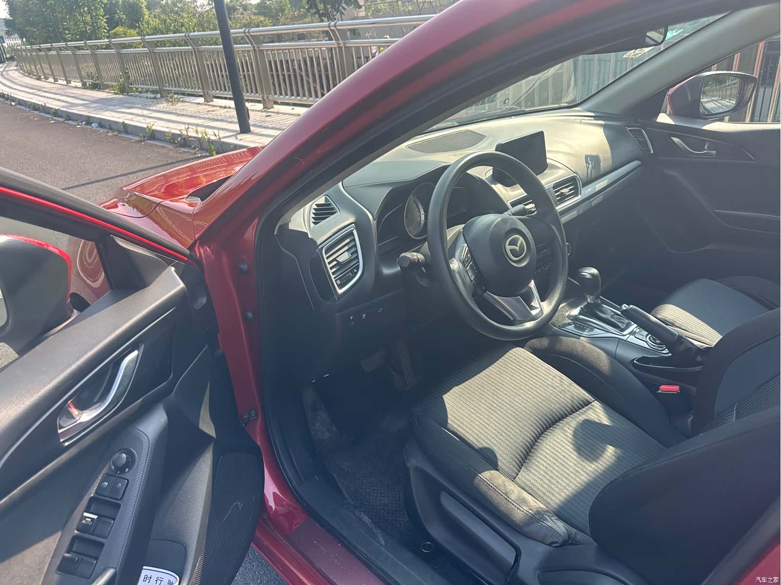 Mazda Mazda3, 2016 7