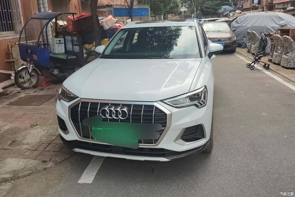 Audi Q3, 2023 2