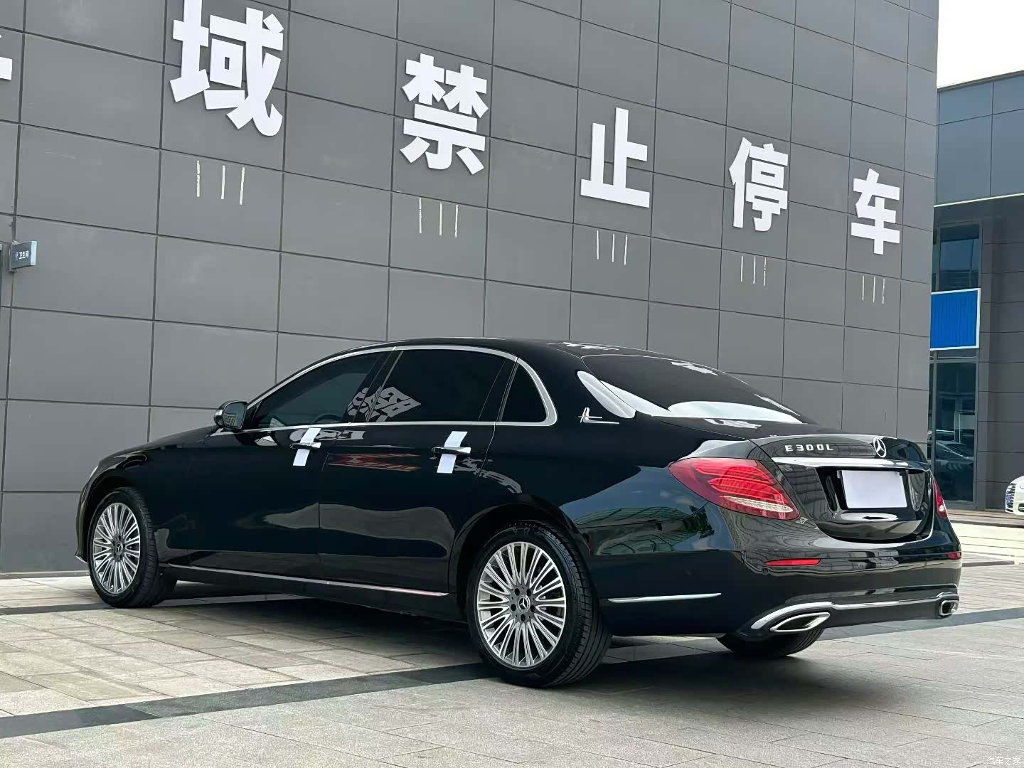 Mercedes-Benz E-Class, 2019 9