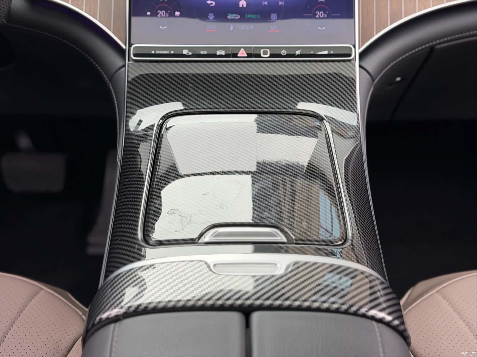 Mercedes-Benz EQE, 2023 15