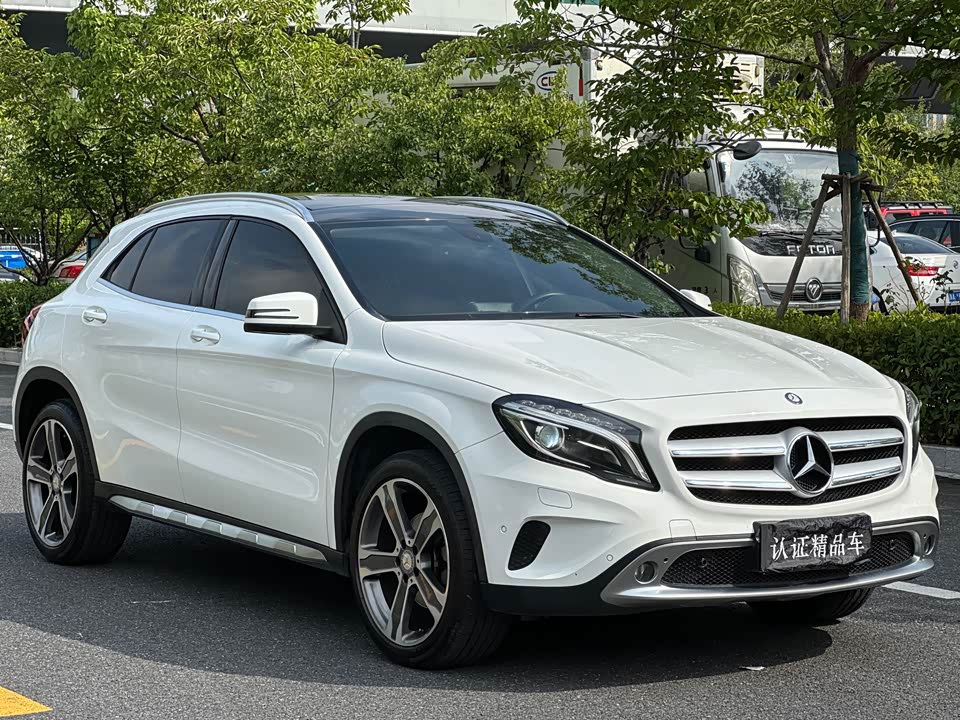 Mercedes-Benz GLA