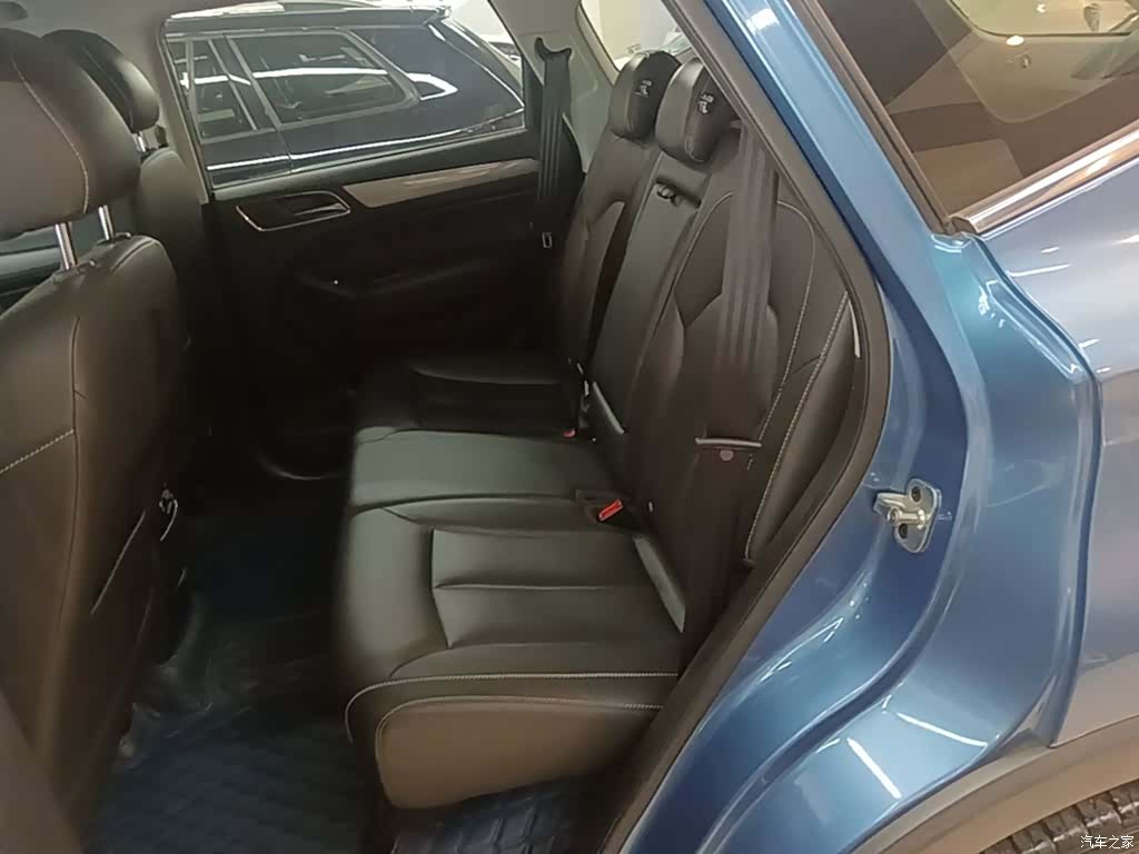 Roewe RX5, 2018 17