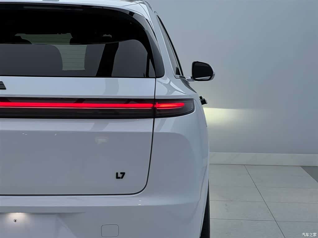 Li Auto L7, 2023 8