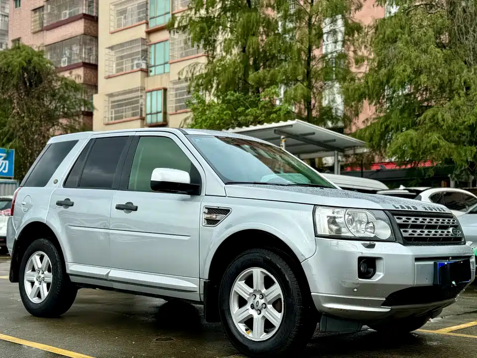 Land Rover Freelander 2