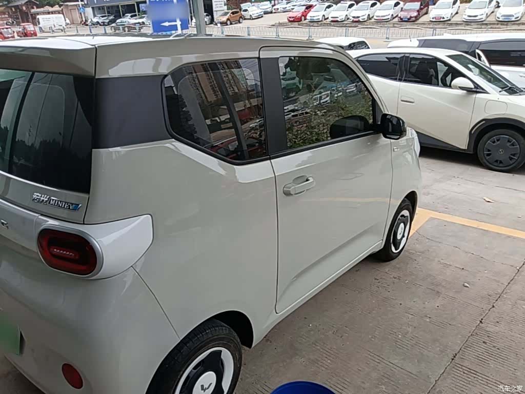 Wuling MINIEV, 2024 7