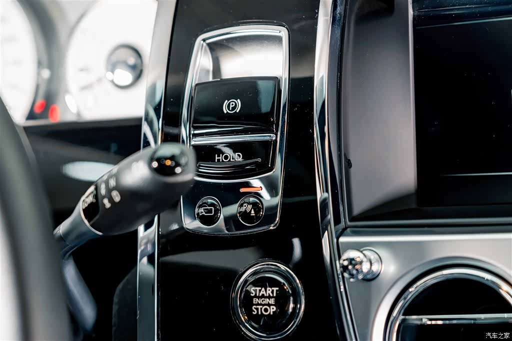 Rolls-Royce Ghost, 2020 13