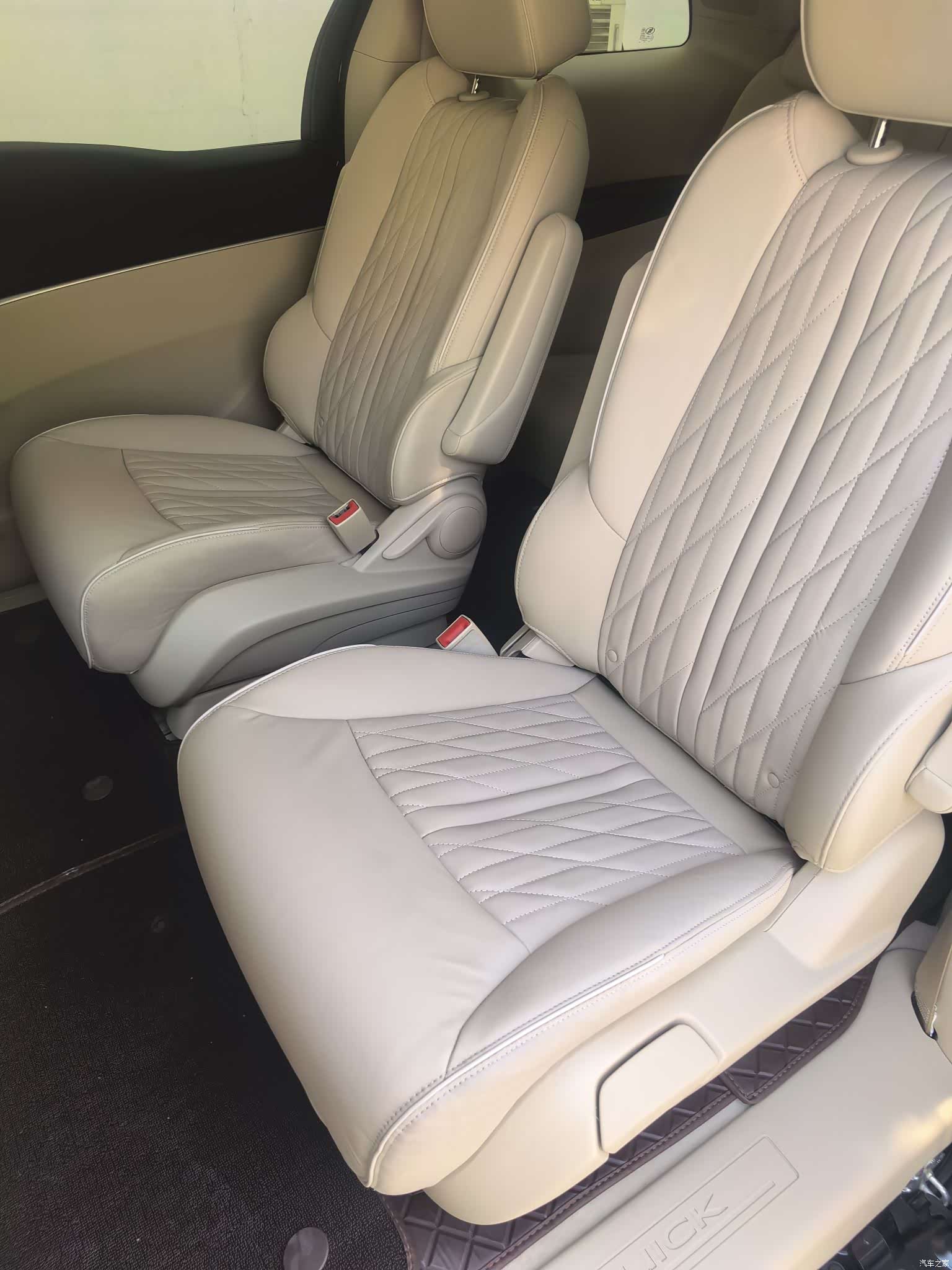 Buick GL8, 2023 22