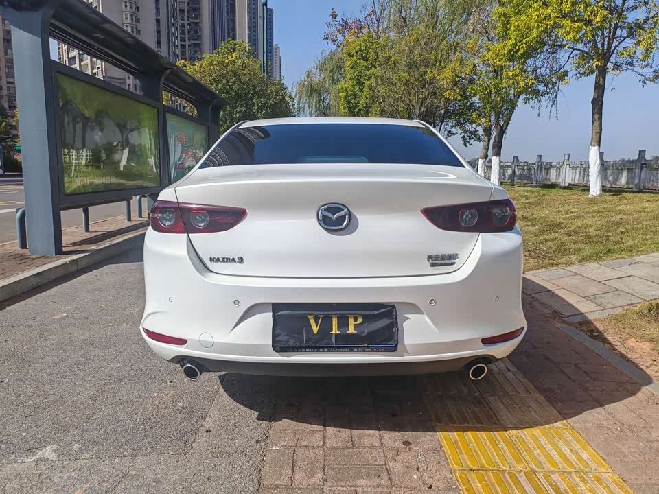 Mazda 3 Angkesaila