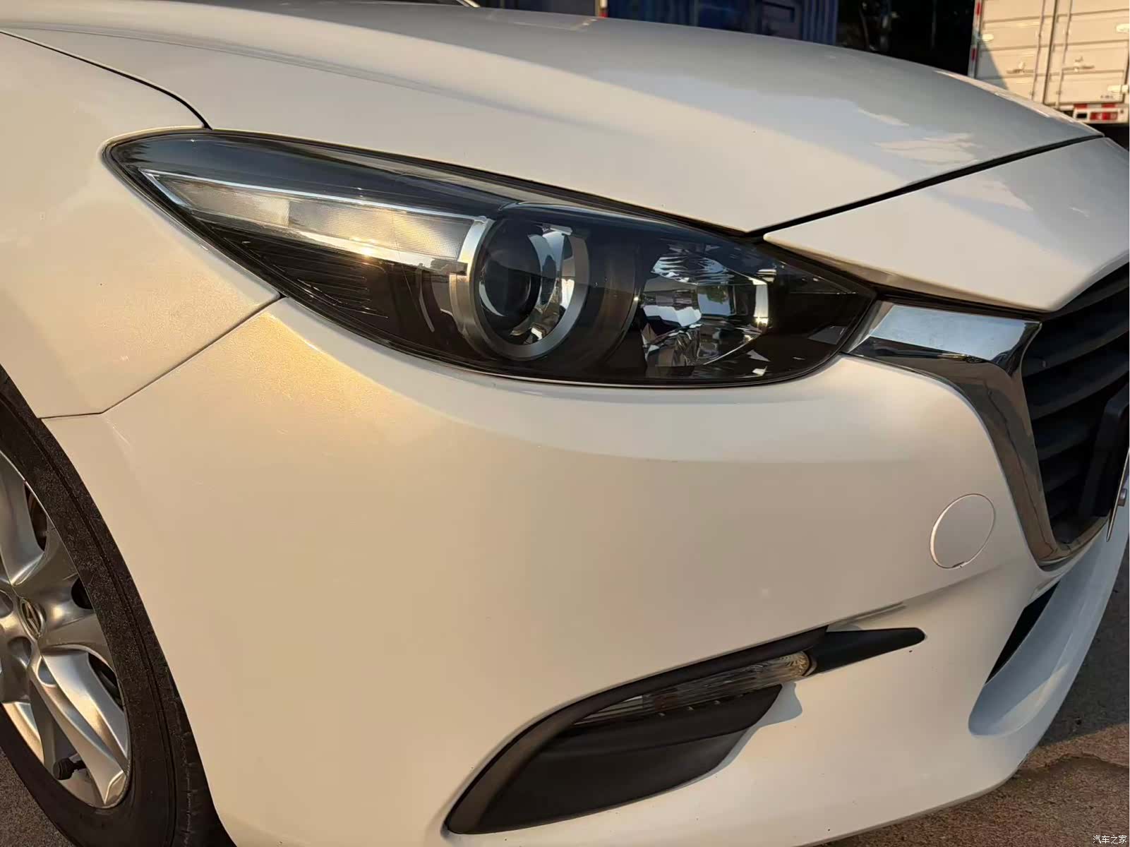Mazda Mazda3, 2017 12
