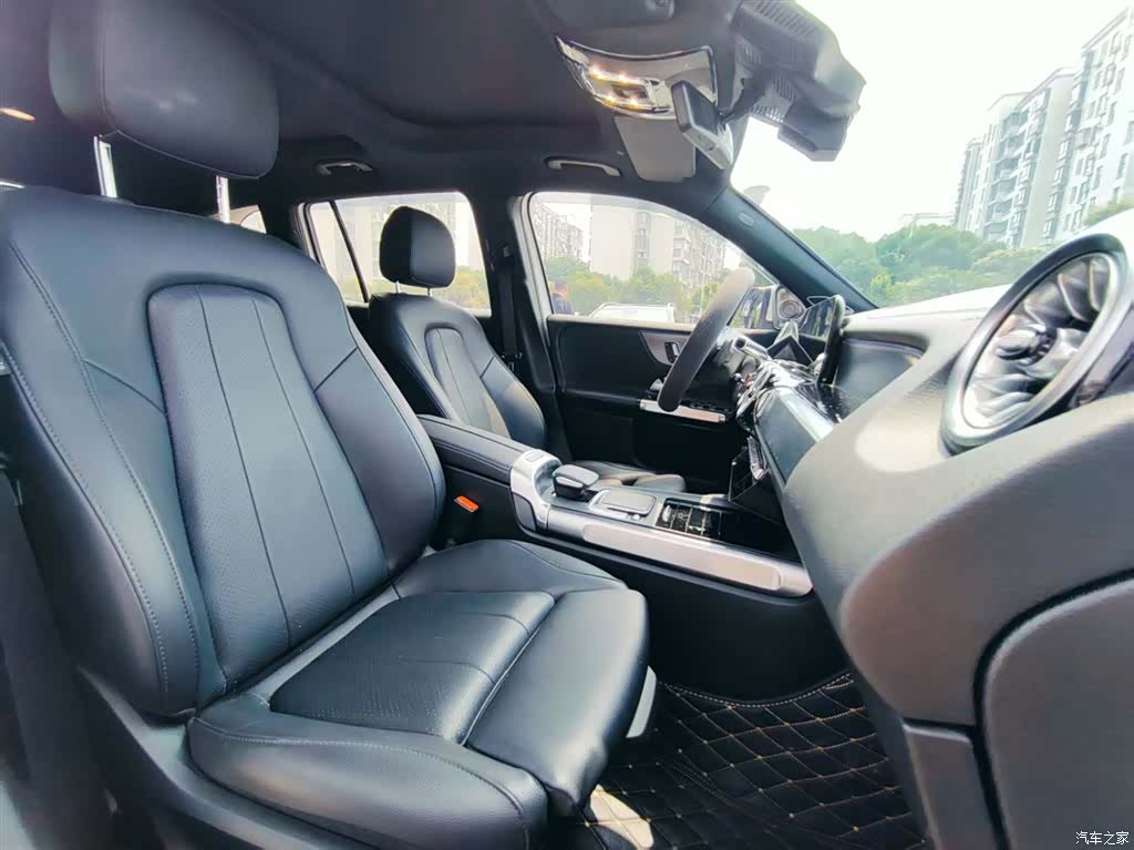 Mercedes-Benz GLB, 2023 23