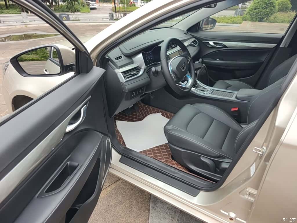 Geely Emgrand, 2019 16