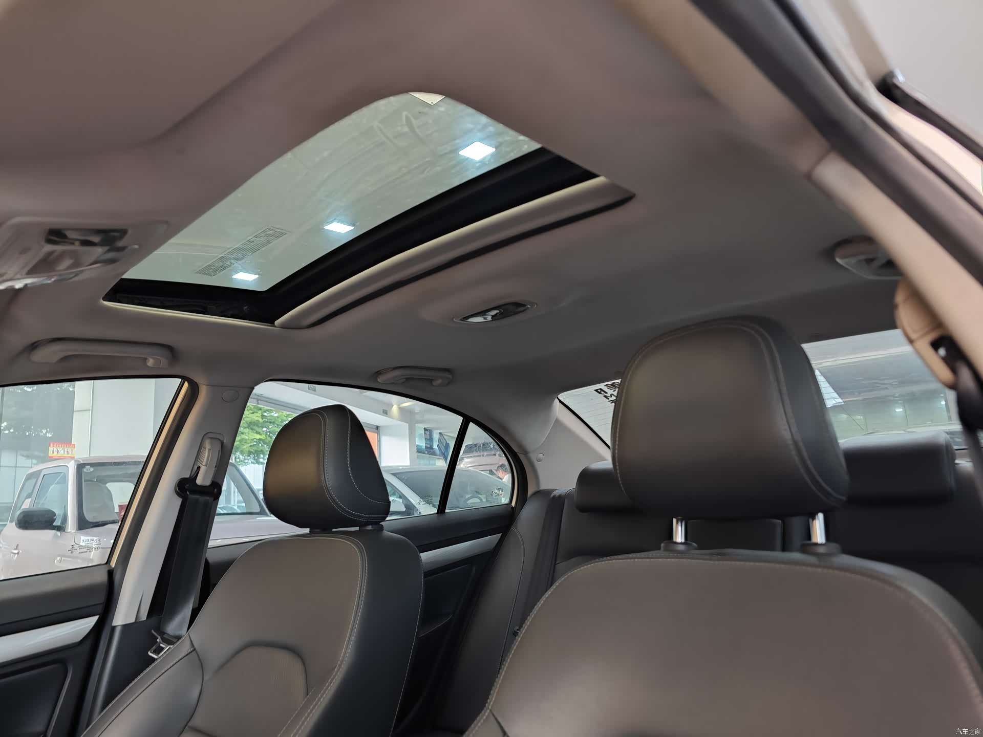 Geely Emgrand, 2021 12