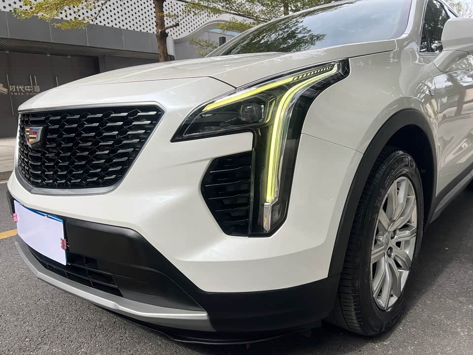 Cadillac XT4