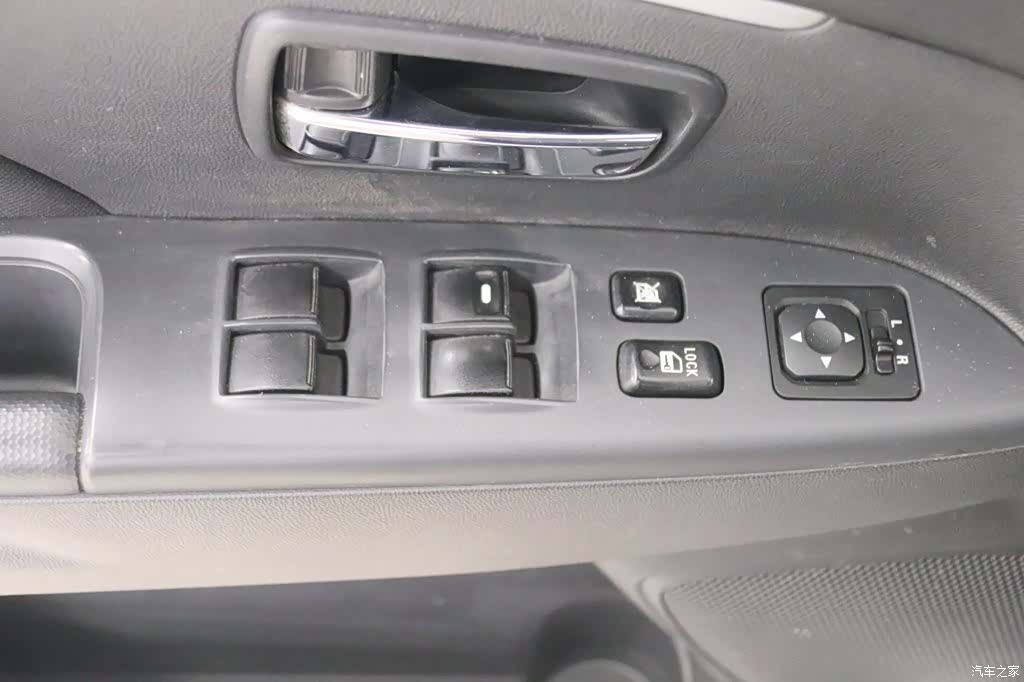 Mitsubishi ASX, 2016 12