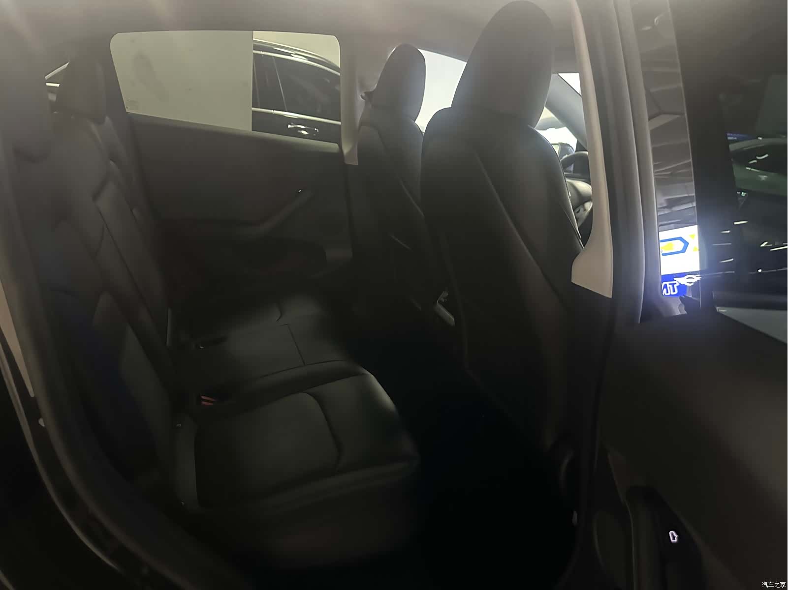 Tesla Model Y, 2023 11