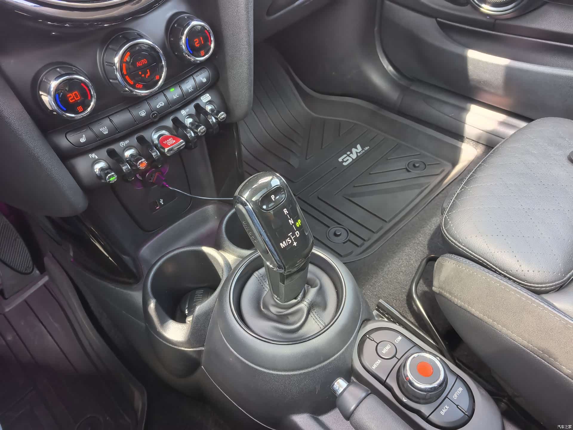 Mini Cooper, 2020 11