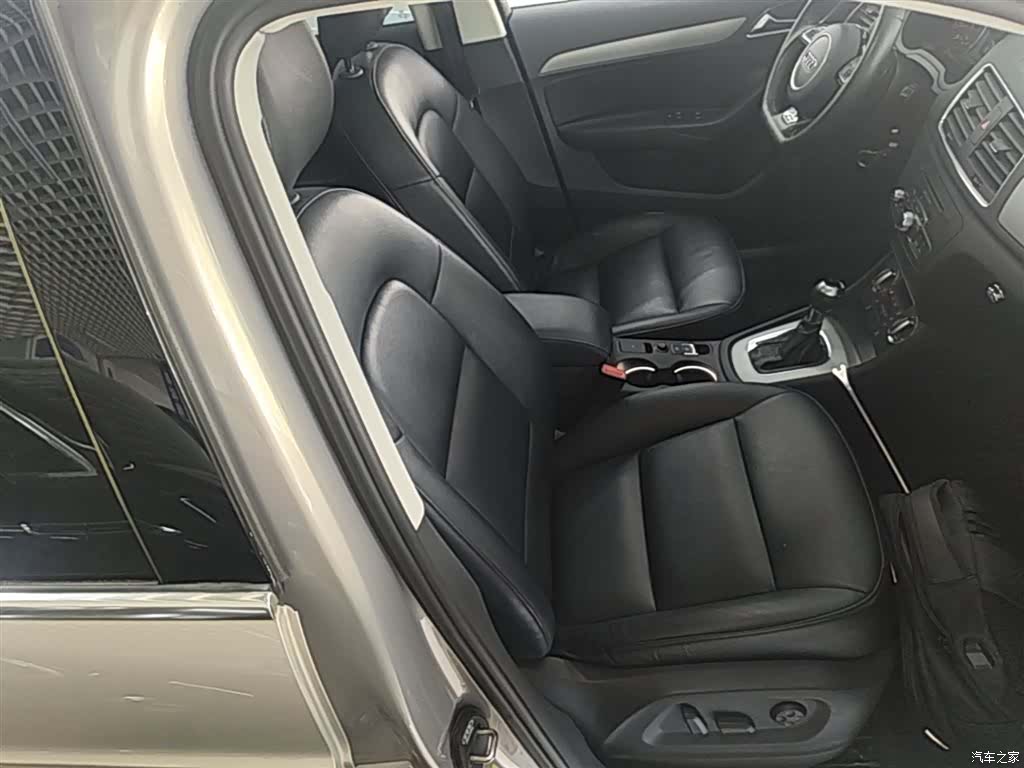Audi Q3, 2014 20
