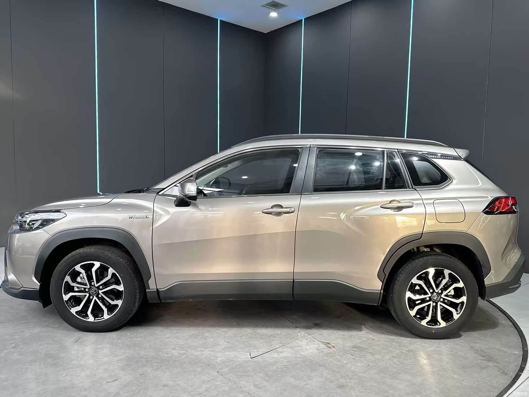 Toyota Frontlander, 2023 4