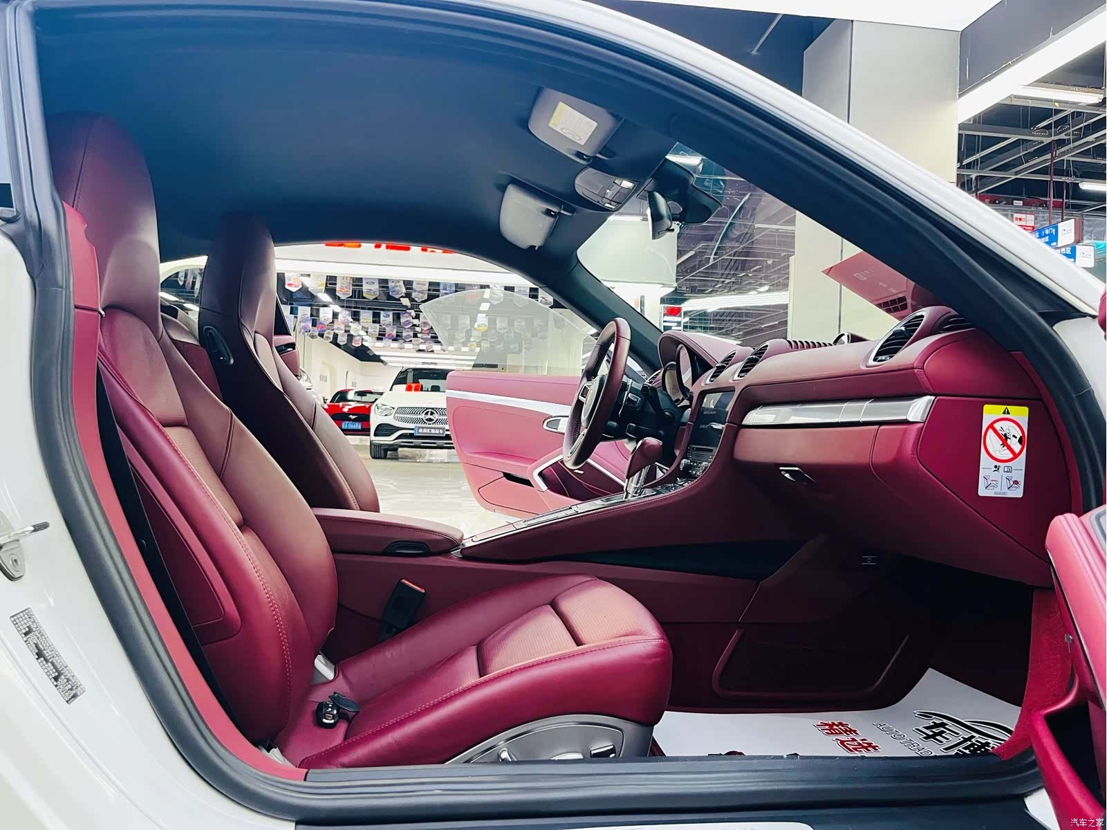 Porsche Cayman, 2018 9