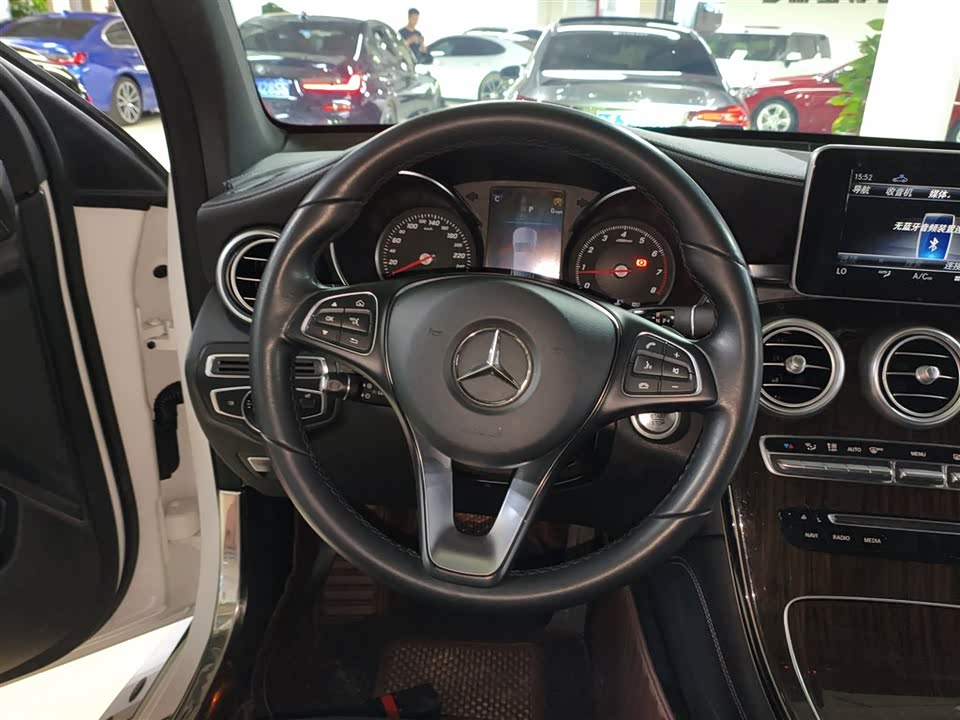 Mercedes-Benz GLC Mercedes-Benz GLC