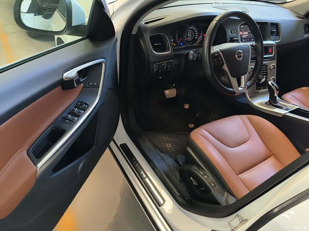 Volvo S60, 2018 16