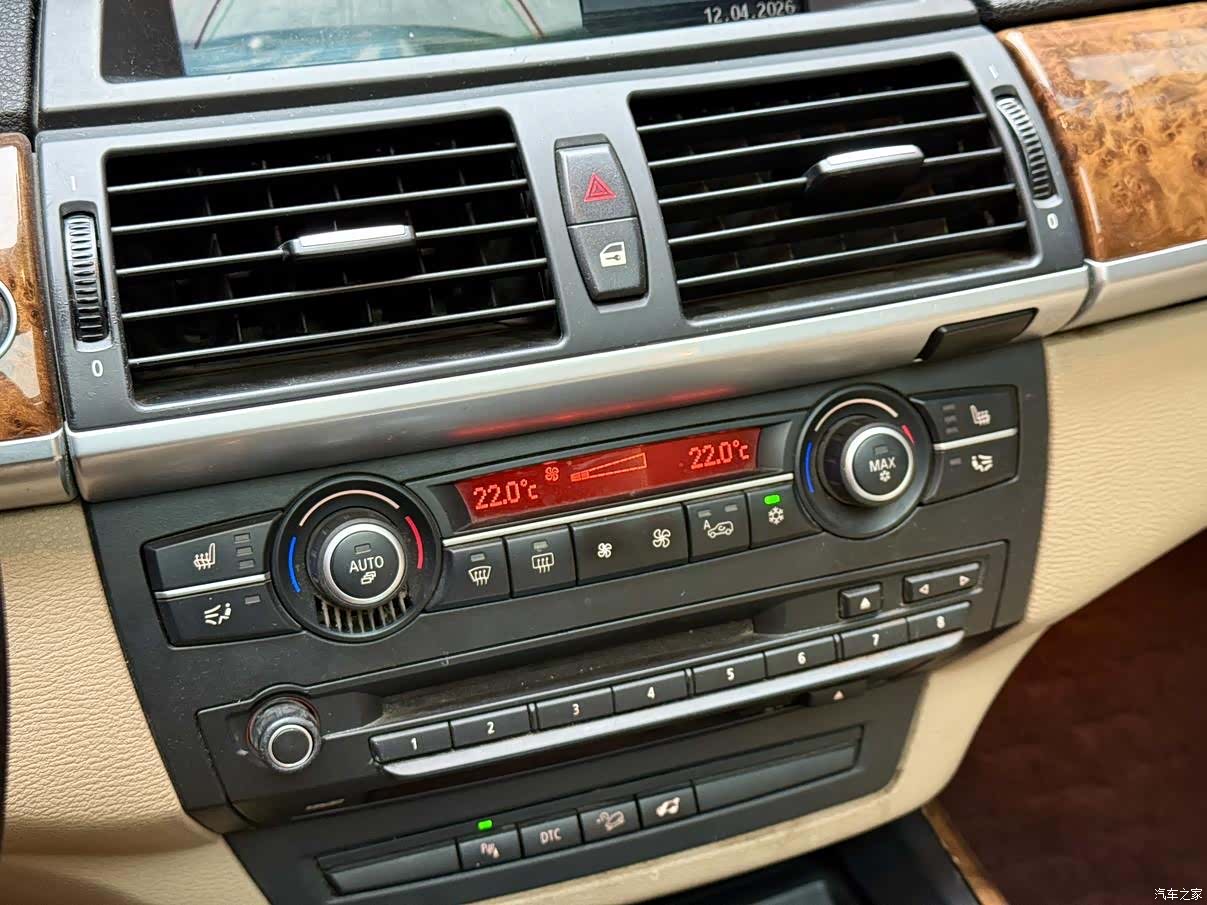 BMW X5, 2009 9