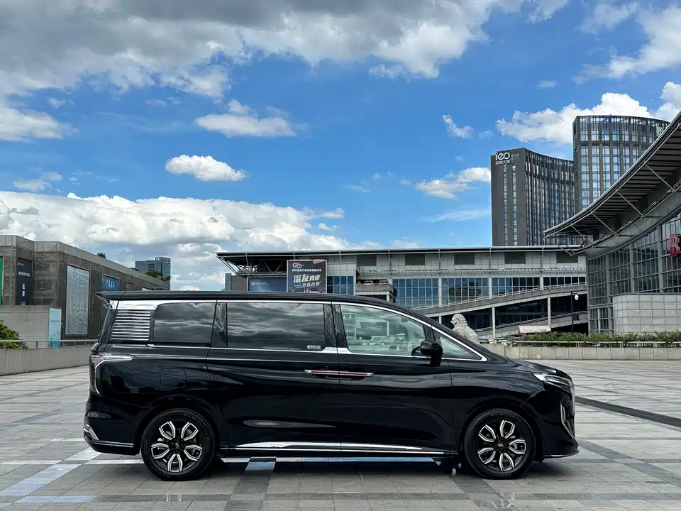 Hongqi HQ9 Hongqi HQ9