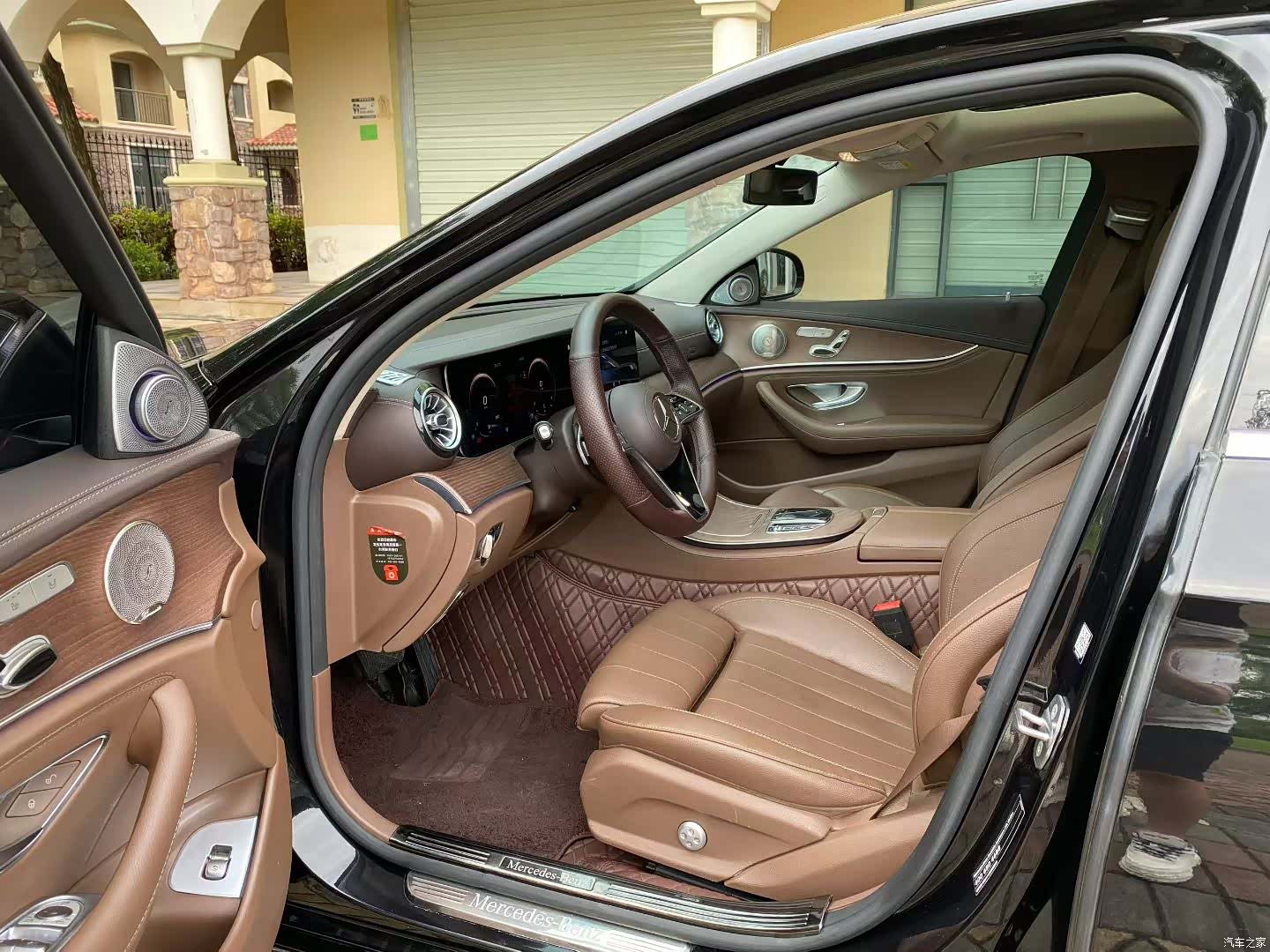 Mercedes-Benz E-Class, 2022 4