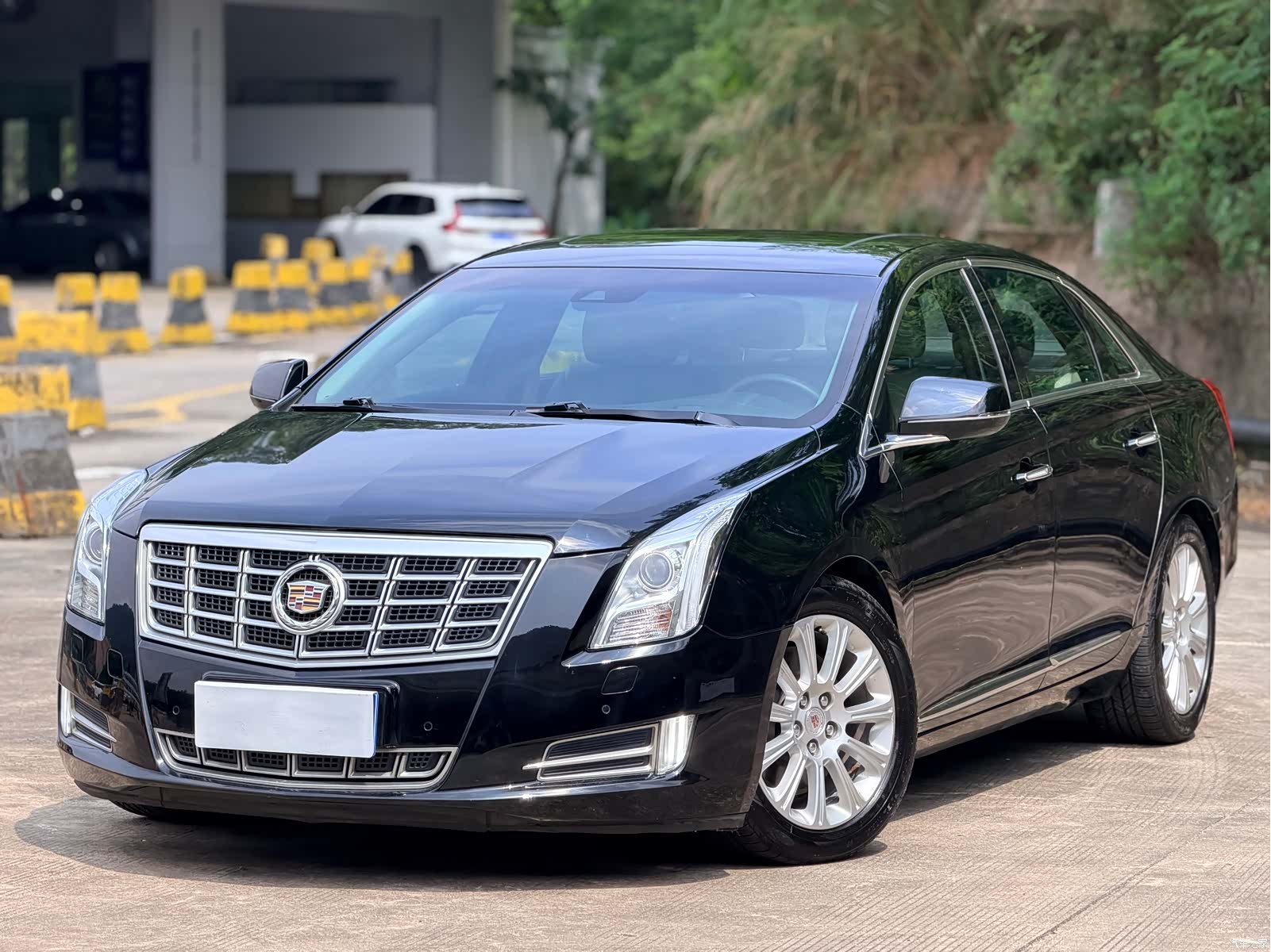 Cadillac XTS, 2013 2