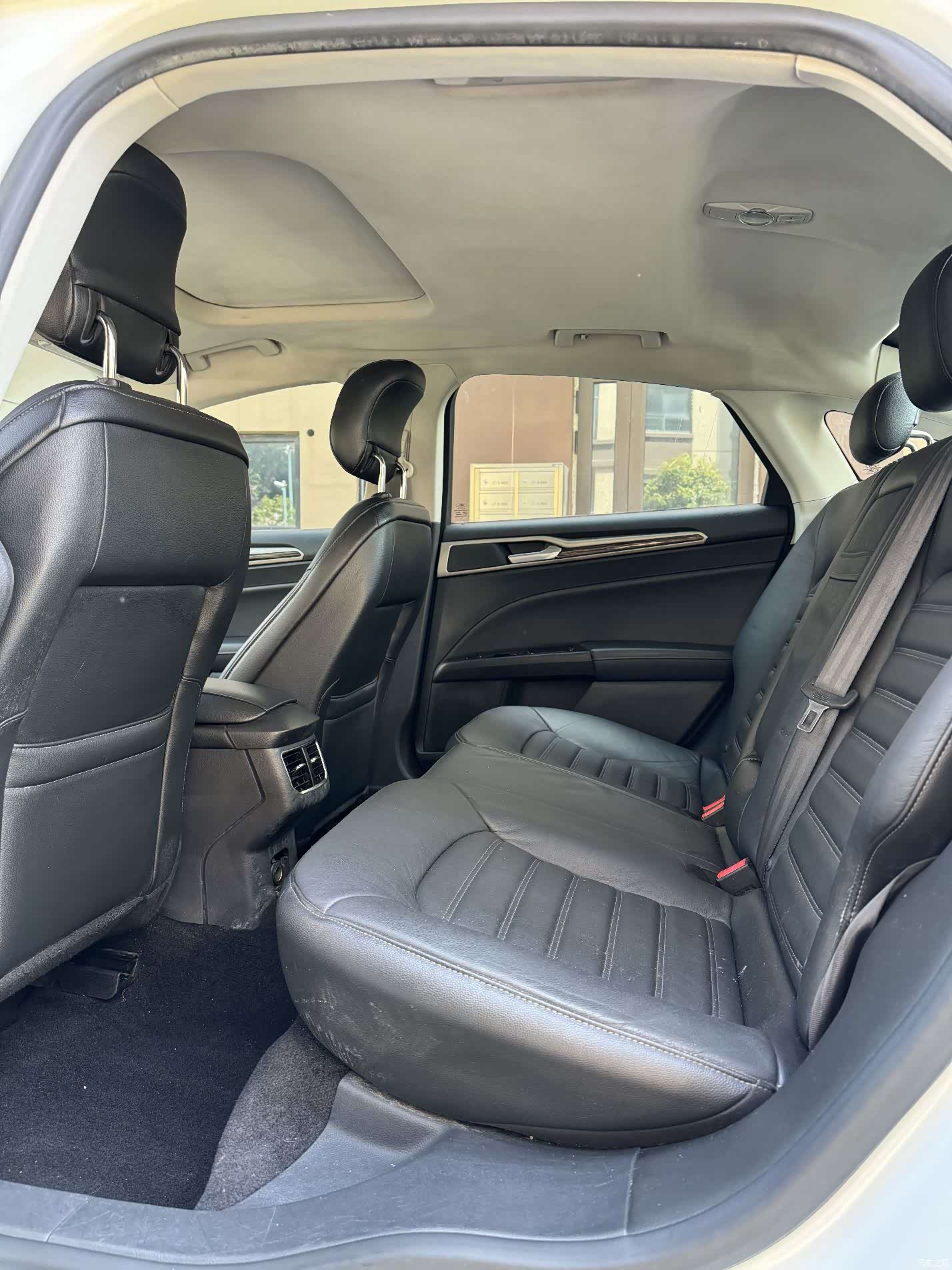 Ford Mondeo, 2014 7