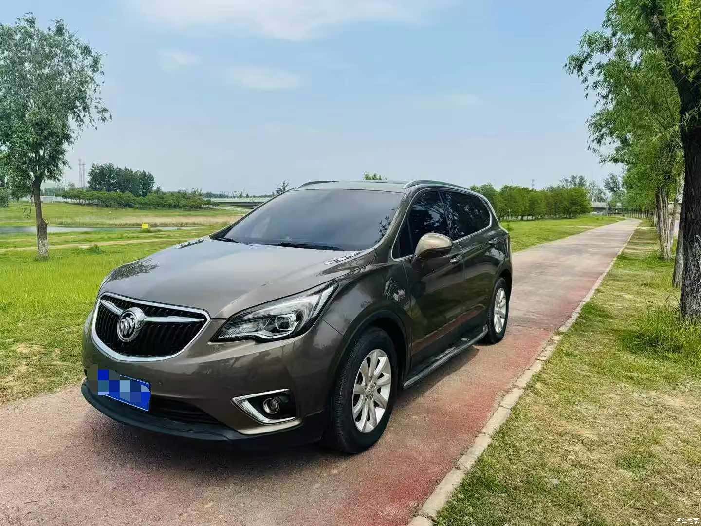 Buick Envision Plus, 2019 1