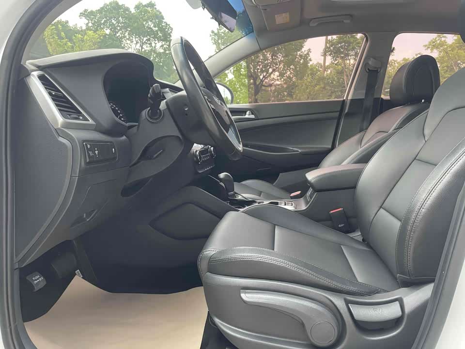 Hyundai Tucson Hyundai Tucson