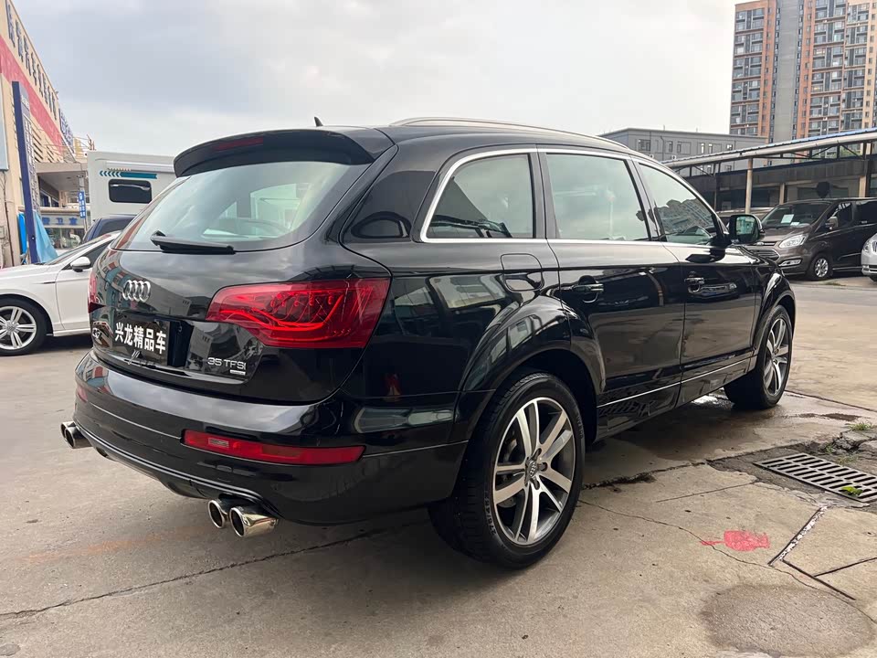 Audi Q7 Audi Q7