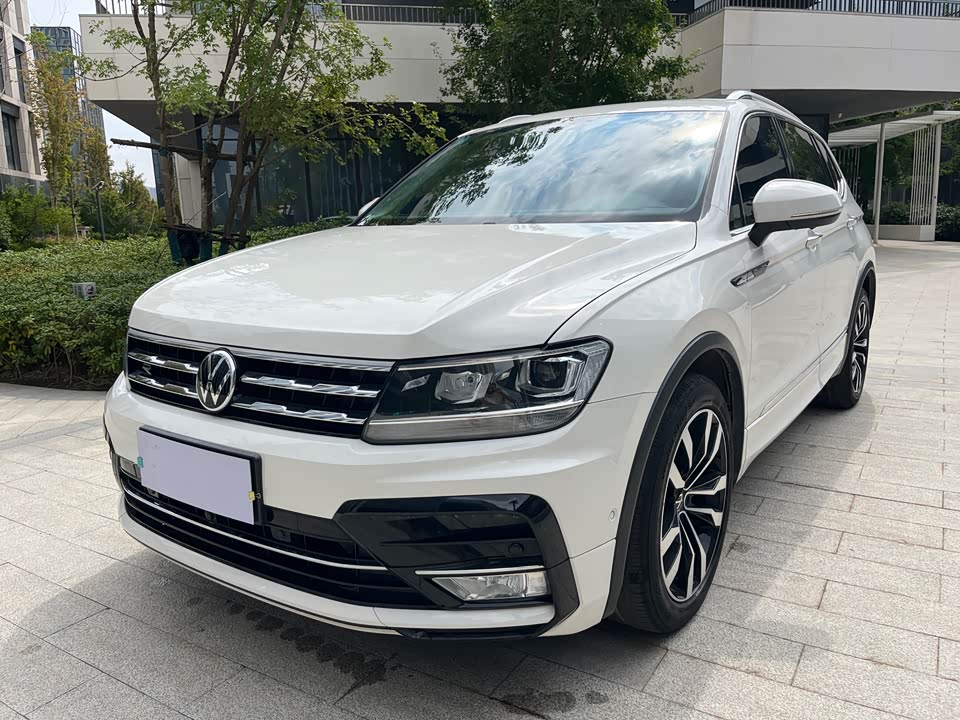 Volkswagen Tiguan L