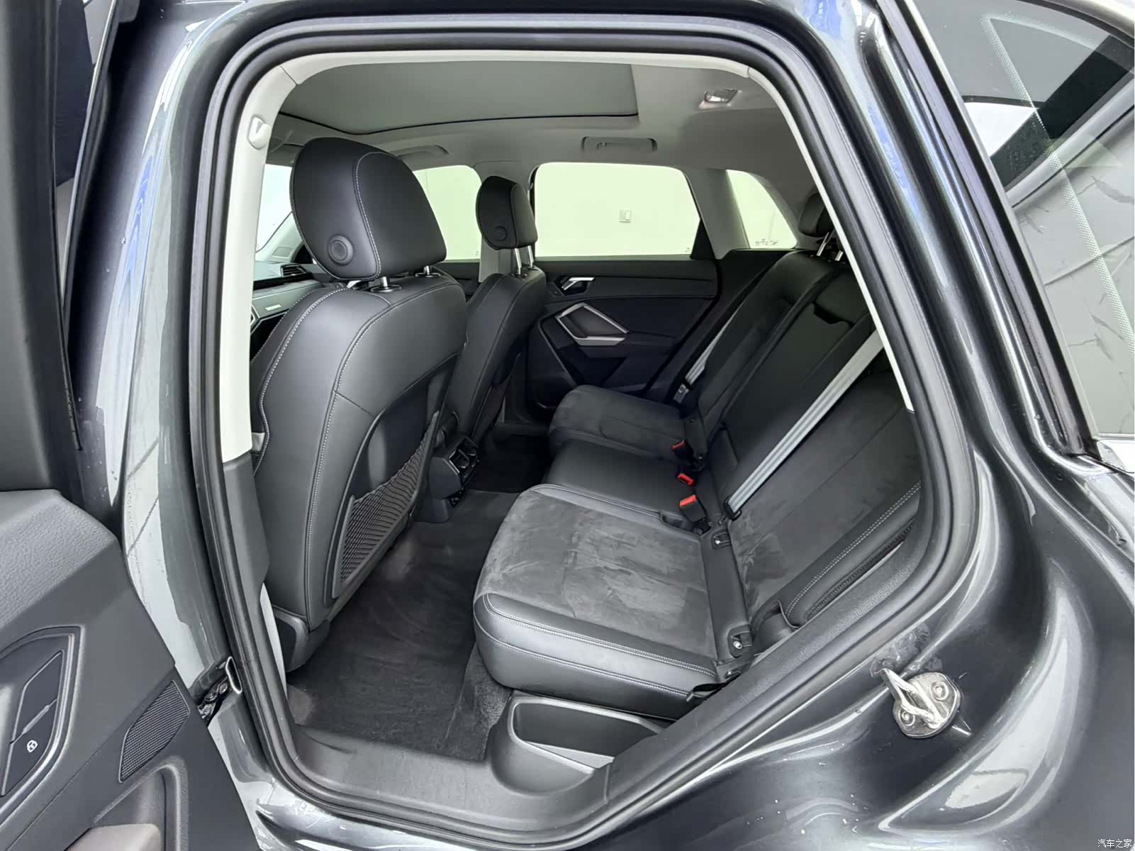 Audi Q3, 2022 14