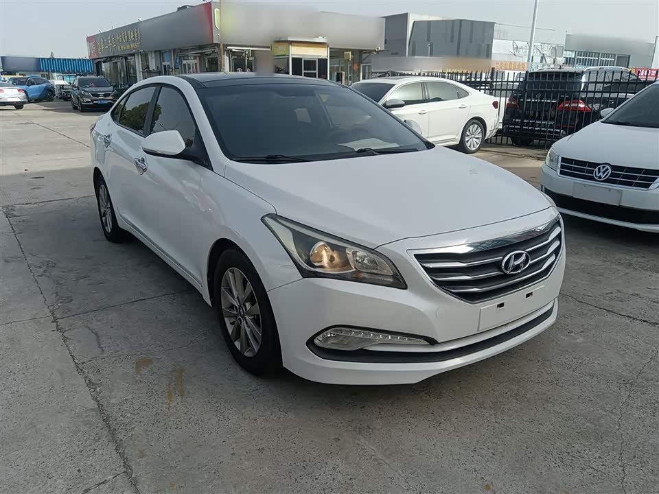 Hyundai Name picture