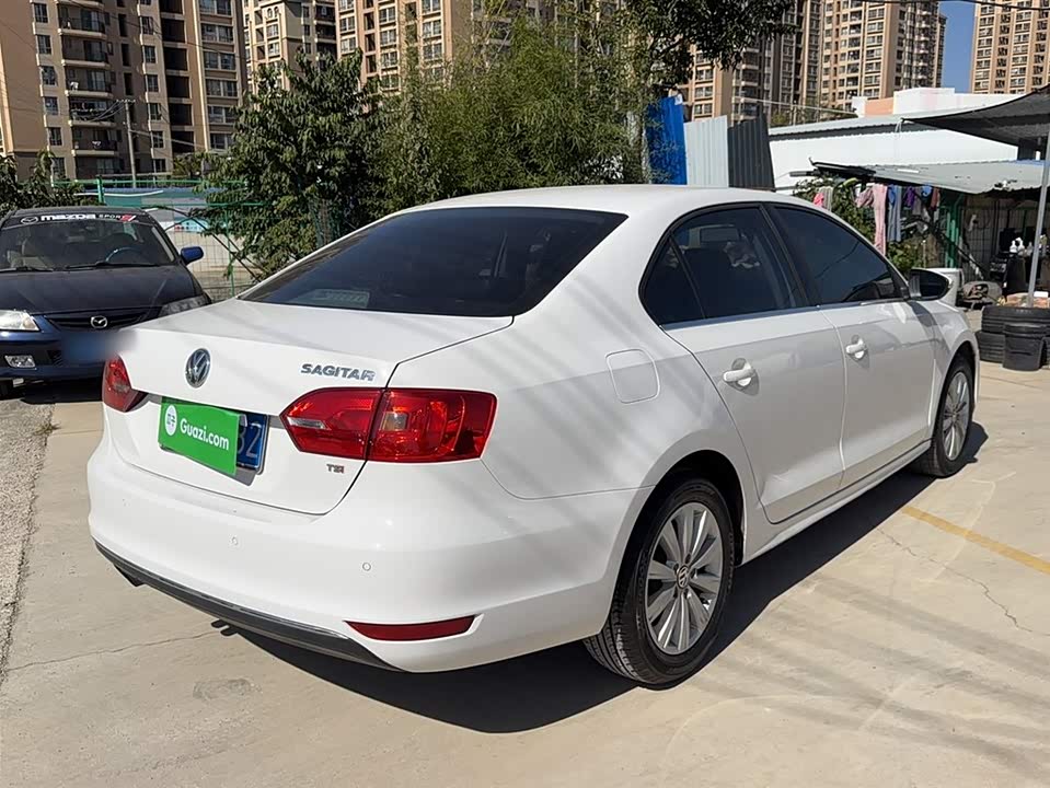 Volkswagen Sagitar