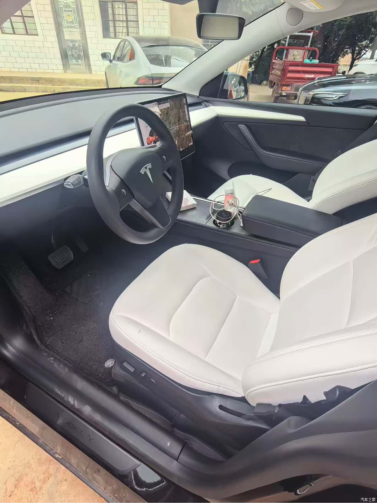 Tesla Model Y, 2021 4