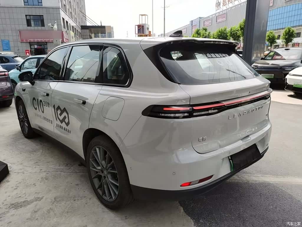 Leapmotor C10, 2025 23