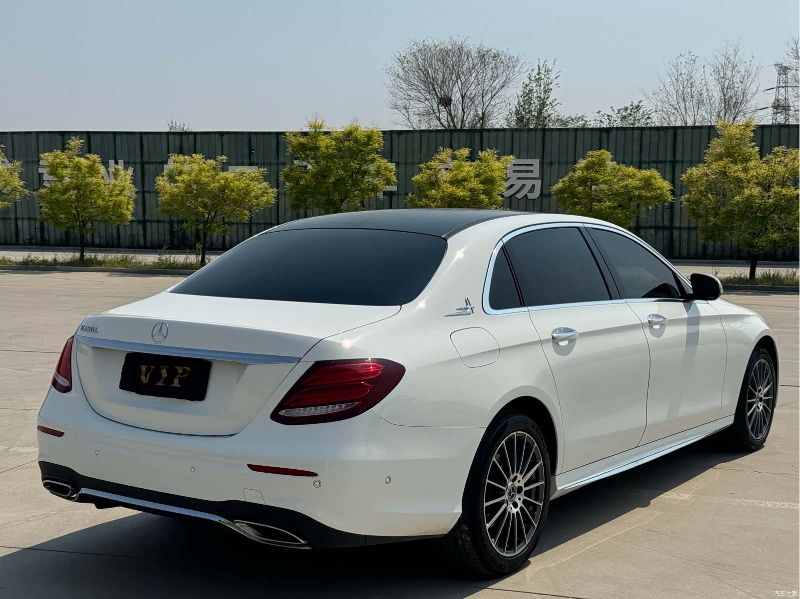 Mercedes-Benz E-Class, 2018 24